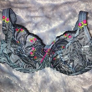 Freya Bra 32f sheer underwire